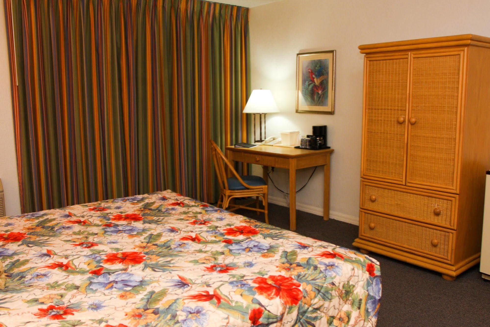 Castaways Resort And Suites Freeport Exterior foto
