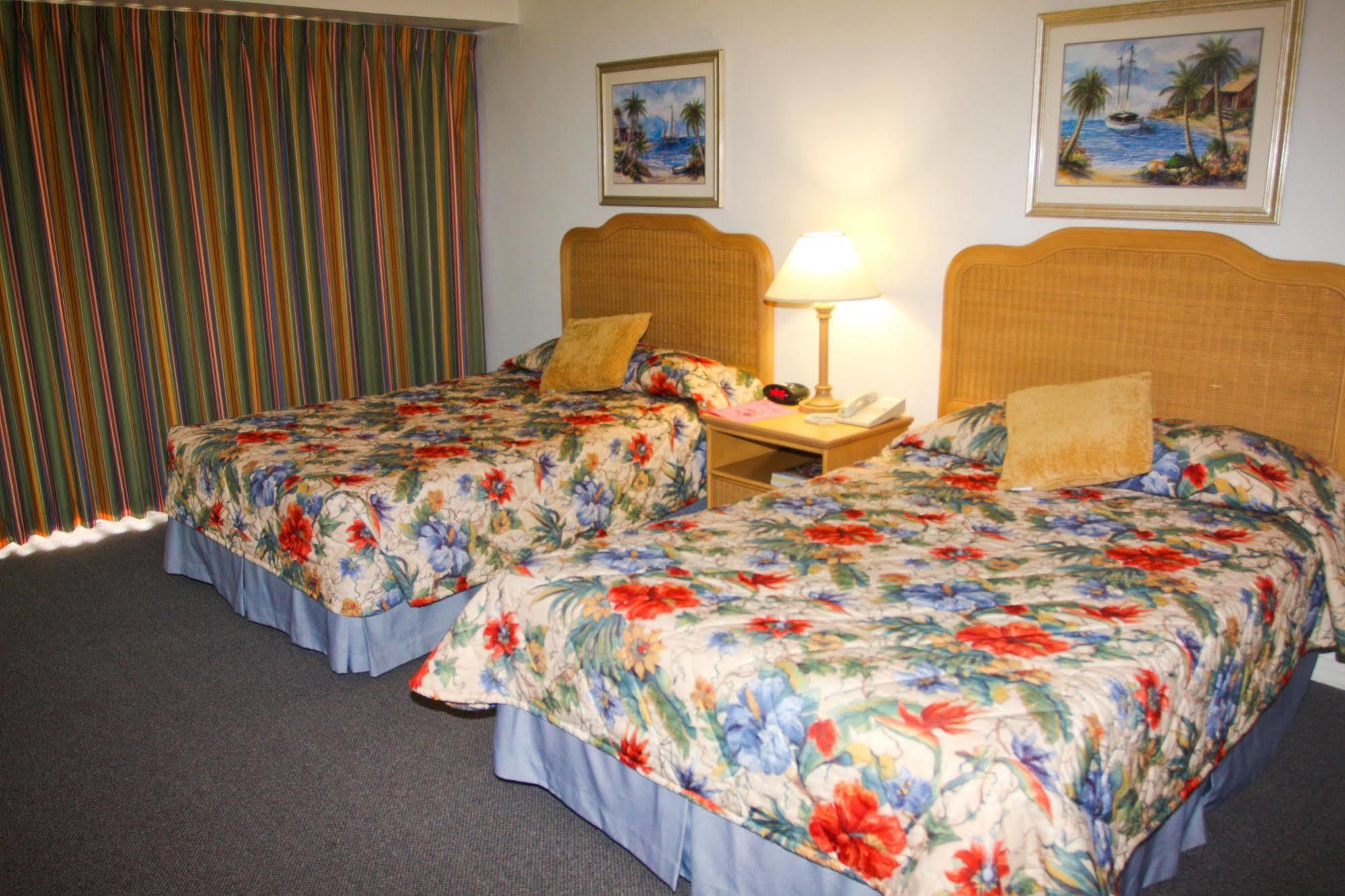 Castaways Resort And Suites Freeport Exterior foto
